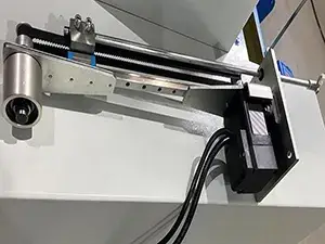 Independent Yarn Guide Units